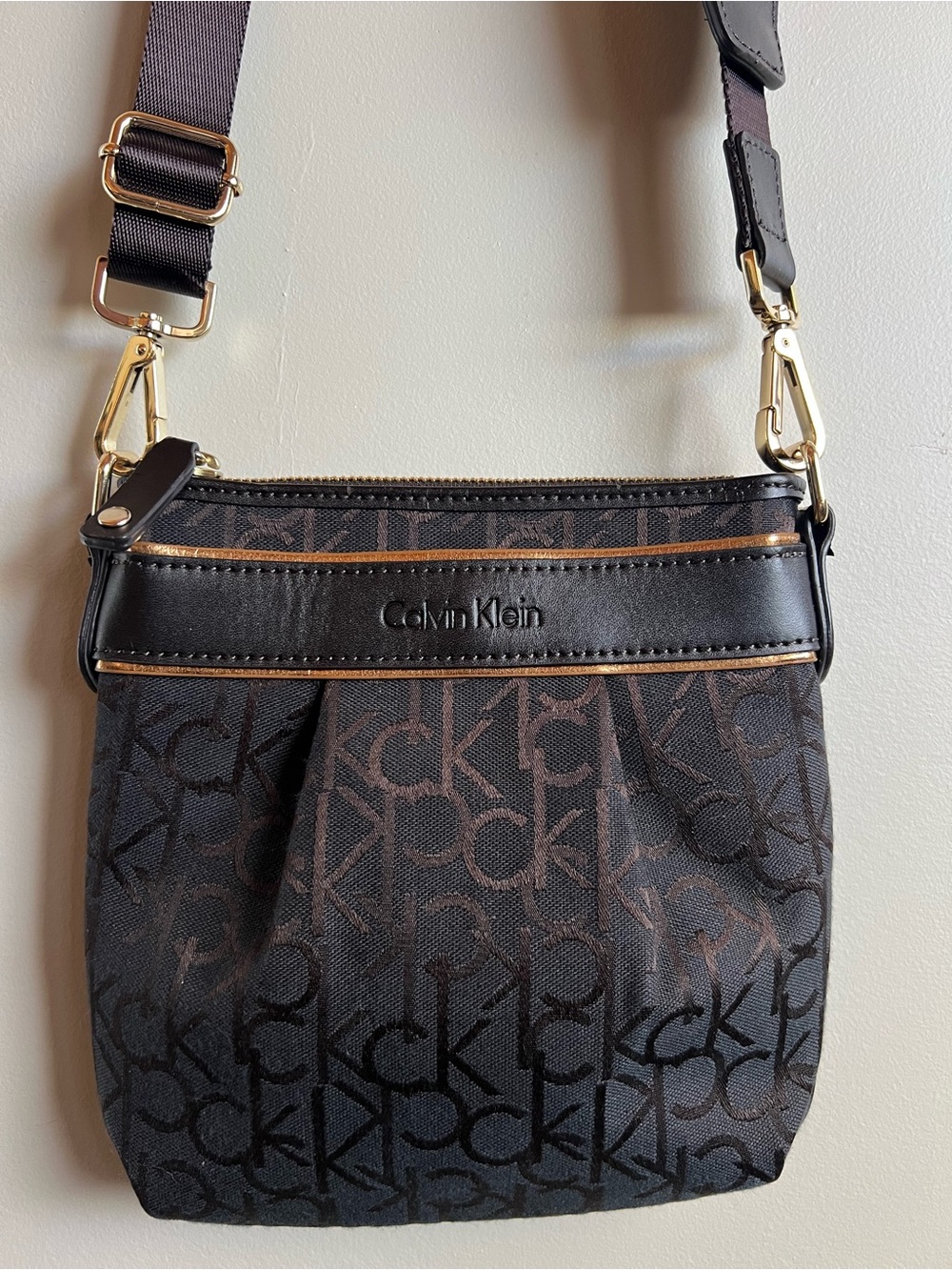 Calvin Klein CK Monogram Crossbody Bag Brown Logo Print Gold Hardware Purse